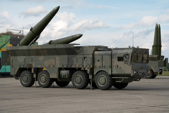 Iskander: SS-26 Stone- short-range land-based ballistic missile (SRBM) on a mobile vehicle platform with a TEL-type launcher
