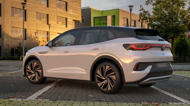 Volkswagen ID.4 GTX - sporty electric SUV