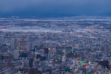 Fototapeta premium 日本の北海道札幌市の藻岩山の美しい夜景