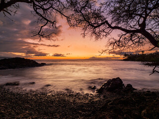 Follow me with a sundowner at the Maui Makena Beach view during summer time