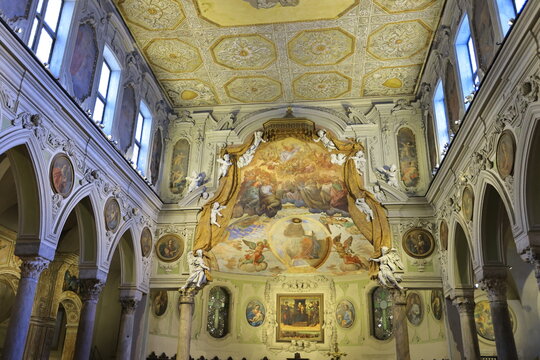 interior of church, duomo di napoli, naples, san gennaro, italy