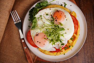 Wafer with Fried Egg and Vegetable Sauce, Breakfast