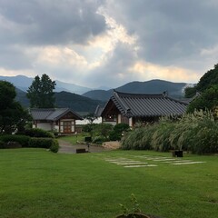 Obraz premium Korean traditional house on the hill