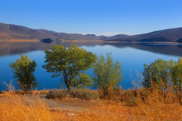 Scenic Topaz lake landscape in California Sierra Nevada mountains.