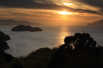 夕日と瀬戸内海