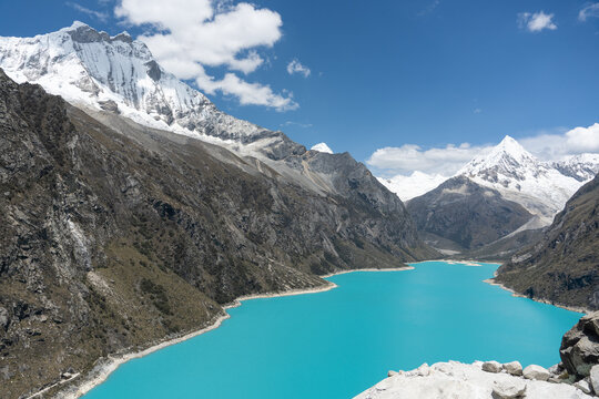 laguna paron in the mountains