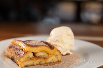 brazilian cartola, banana, cheese, cinammon, ice cream