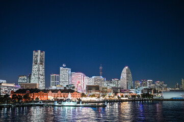 Naklejka premium 横浜みなとみらいの夜景の都市イメージ