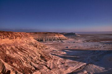 On the Ustyurt Plateau.
Uplands of the Ustyurt plateau.
Desert and plateau Ustyurt or Ustyurt plateau is located in the west of Central Asia, particulor in Kazakhstan, Turkmenistan and Uzbekistan.
