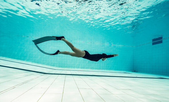 freediver practising in a pool in Bangkok