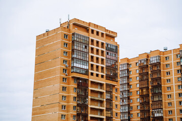Fototapeta premium Modern residential building in Irkutsk showcases architecture and urban living