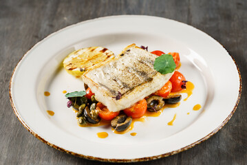 fish with vegetables and sauce