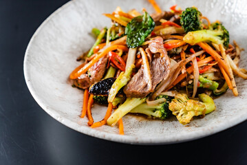 noodles with meat and vegetables