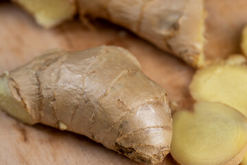 Fototapeta premium details of the ginger root used in cooking sliced into pieces
