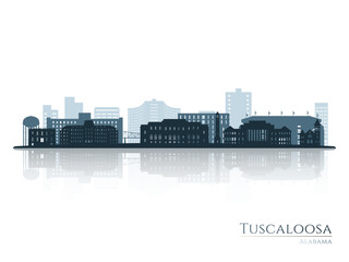 Naklejka premium Tuscaloosa skyline silhouette with reflection. Landscape Tuscaloosa, Alabama. Vector illustration.