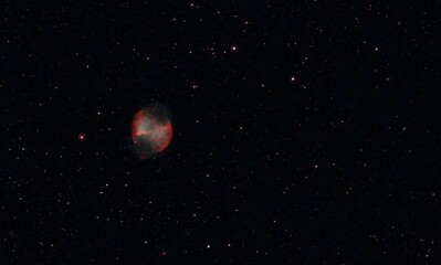 dumbbell nebula in the dark , m 27