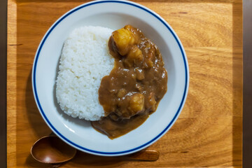 盛り付けられたカレーライス