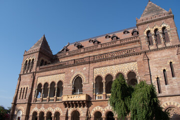 Obraz premium italian gothic styled structure of historic'prag mahal' at bhuj, gujarat, india