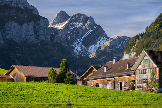Berg Altmann, Bauernhof in Schwende, Alpstein, Appenzell, Schweiz