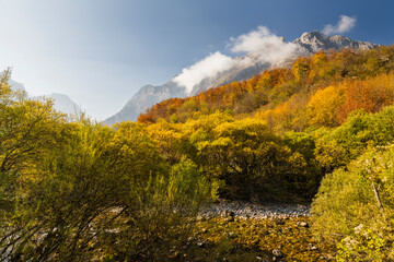 Obraz premium Ropojana Tal, Fluss Grlja, Prokletije Berge, Gusinje, Montenegro