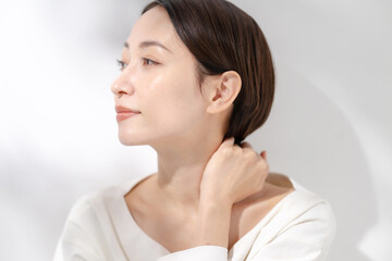 女性