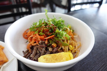 맛있고 건강한 한국음식 비빔밥