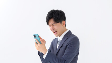 男性　スマートフォン