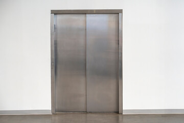 facade view of stainless steel elevator  © nd700