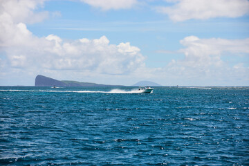 Boat trip to the best snorkeling spots near the island