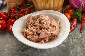 Canned tuna fish for salad