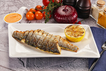 Grilled seabass fillet with lemon