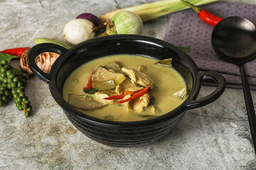 Thai green chicken curry with coconut