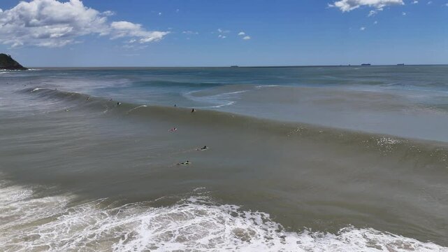 Dia de surf na Praia Brava, Santa Catarina