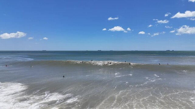 Dia de surf na Praia Brava, Santa Catarina