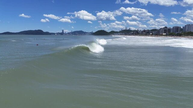 Dia de surf na Praia Brava, Santa Catarina