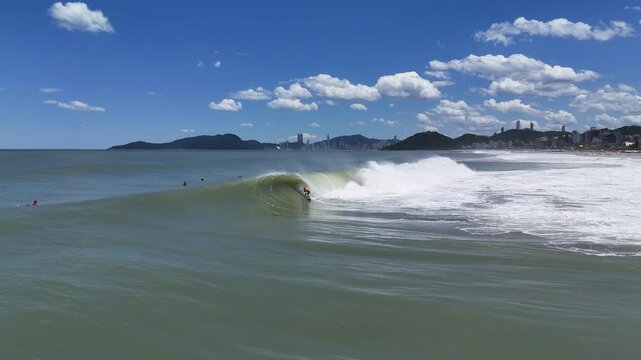 Dia de surf na Praia Brava, Santa Catarina