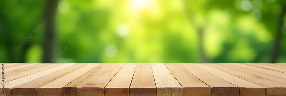 Poster a real wood tabletop texture with a blurred leaf tree garden background is ideal for product display
