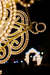 Obraz premium New Year and Christmas decoration of the city, close-up. The central street of the city, festive decor.