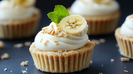 cupcakes with banana cream