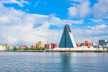 青森県観光物産館アスパム　青森県青森市