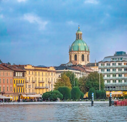 Obraz premium Evening view of the waterfront of Como, Lombardy, Italy