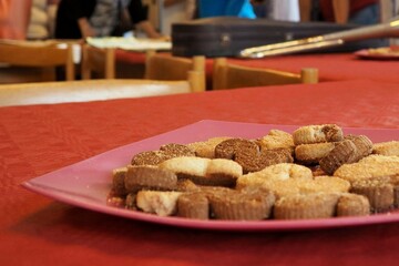 Sweet cookies on a plate. A small treat.