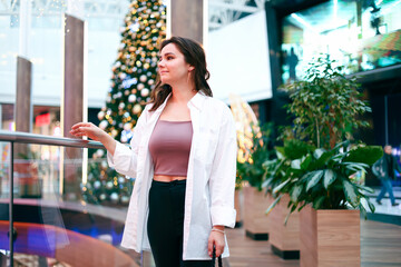 Woman have shopping in Shopping Mall.