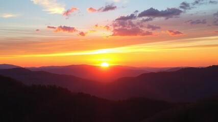 Obraz premium Vibrant sunset and sunrise over the majestic mountains of Western North Carolina, sunup, vibrant, scenery