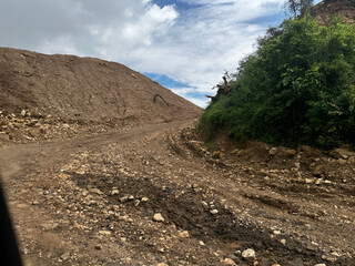 dirt road in the mountains