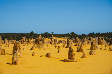 Pinnacles in Western Australian desert © Matthias Kucken
