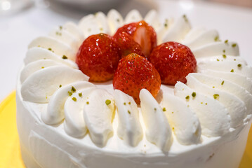 苺のデコレーションケーキ