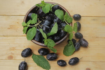blueberries on wooden background