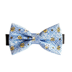 Elegant Blue Bow Tie on White Background for Fashion Promotion Transparent Background