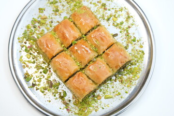 Turkish Indulgence: Crispy Pistachio Baklava Perfection